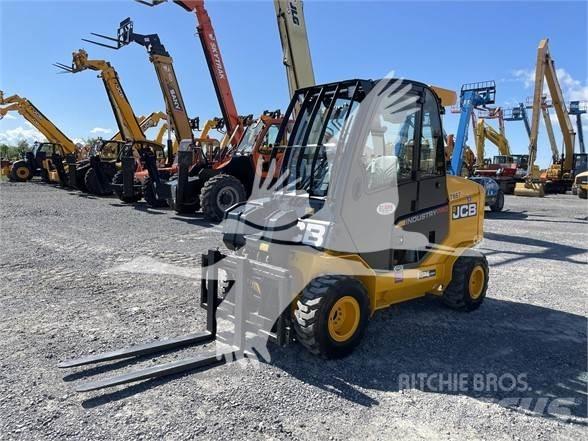 JCB 35 Телескопические погрузчики