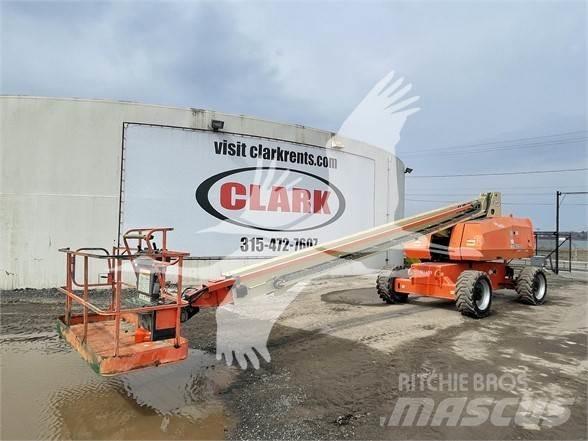 JLG 800S Телескопические подъемники
