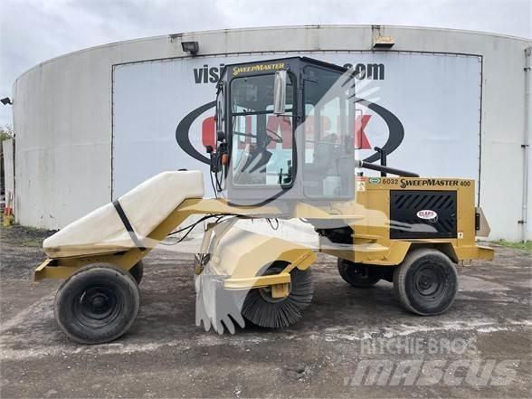  LAYMOR SM400 Вакуумные уборочные машины