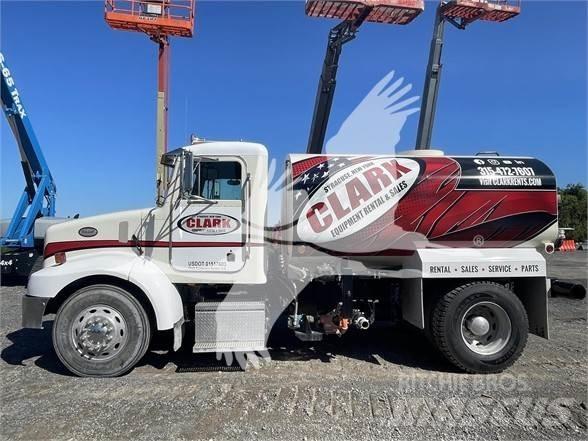 Peterbilt 330 Поливочные машины