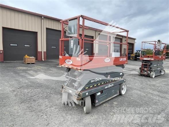 SkyJack SJ3226 Ножничные подъемники