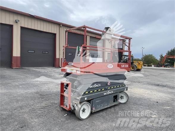 SkyJack SJ3226 Ножничные подъемники