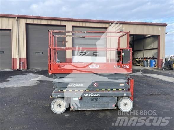 SkyJack SJ3226 Ножничные подъемники