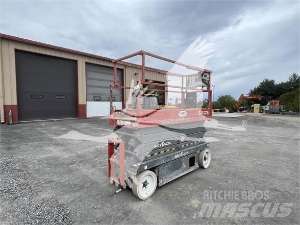 SkyJack SJ3226 Ножничные подъемники