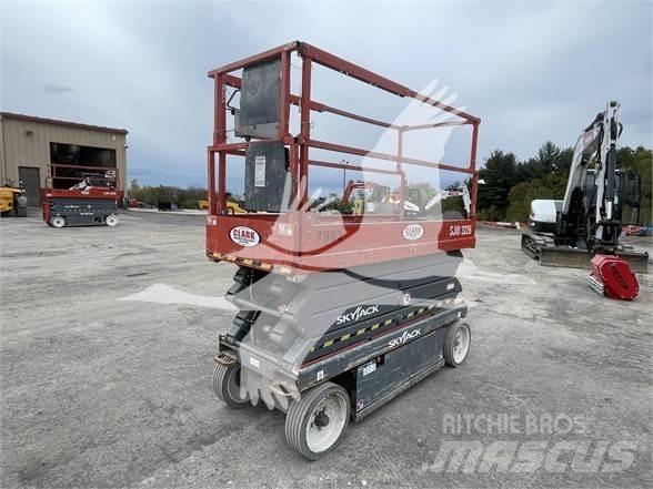 SkyJack SJ3226 Ножничные подъемники