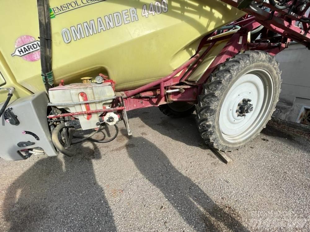 Hardi Commander 4400 Прицепные опрыскиватели