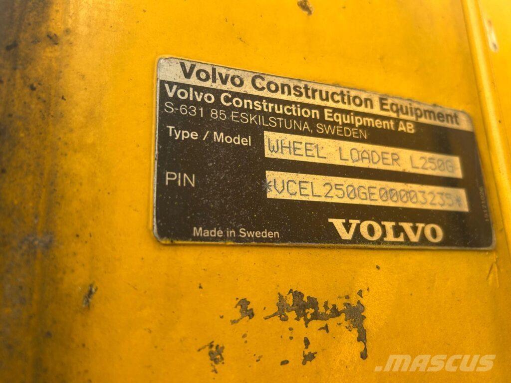 Volvo L250G Фронтальные погрузчики