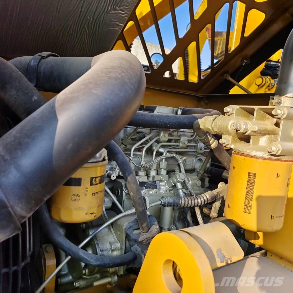 CAT 307 D Малые экскаваторы 7т-12т