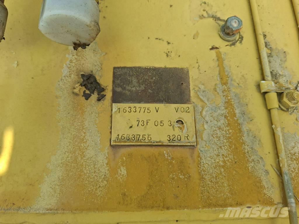 CAT 320 C L Гусеничные экскаваторы