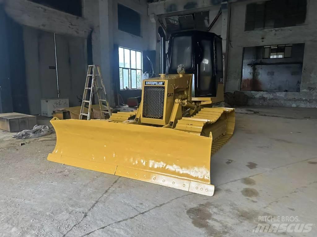 CAT D 4 C Гусеничные бульдозеры