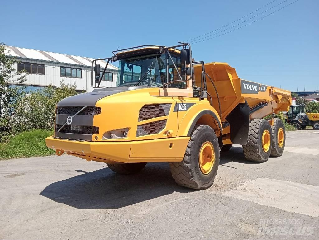 Volvo A 25 F Шарнирно-сочленённые самосвалы