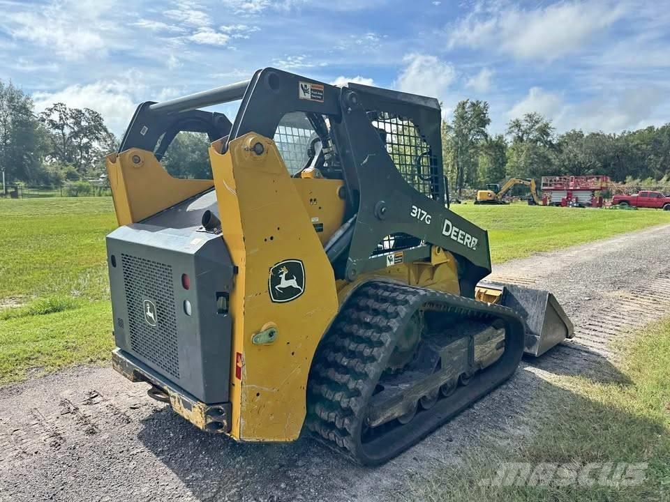 John Deere 317G Мини-погрузчики