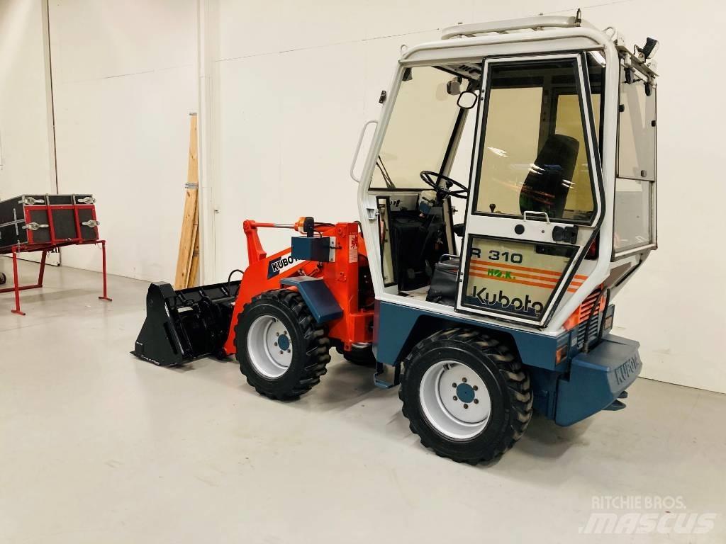 Kubota R 310 Фронтальные погрузчики