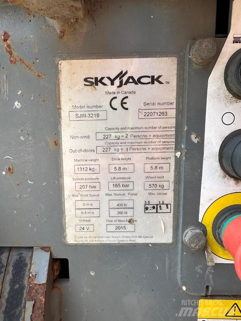 SkyJack SJ 3219 Ножничные подъемники