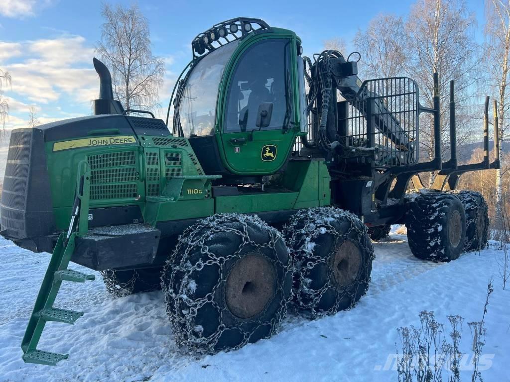John Deere 1110G Харвардеры