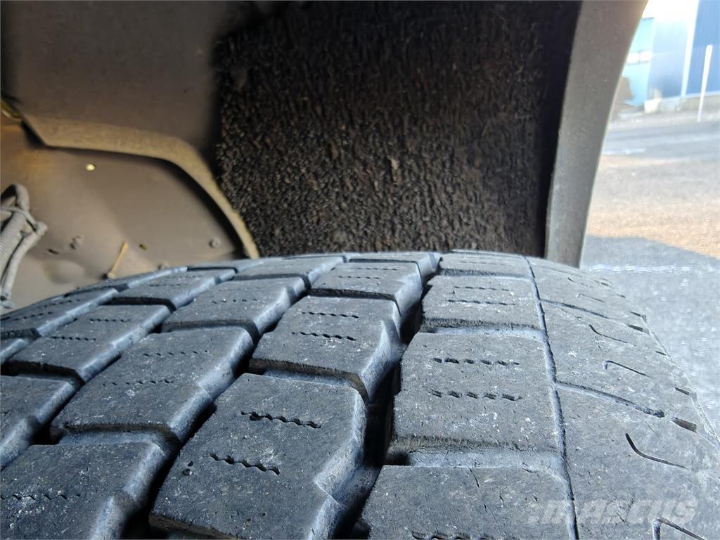 Scania P320 Автомобильные краны