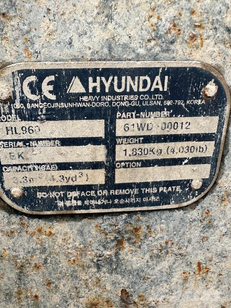 Hyundai HL 960 Фронтальные погрузчики