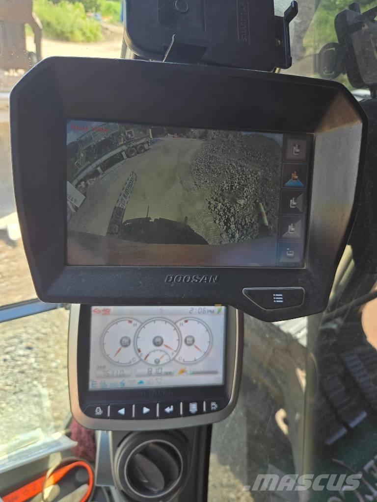 Doosan DX 300 LC-5 Гусеничные экскаваторы
