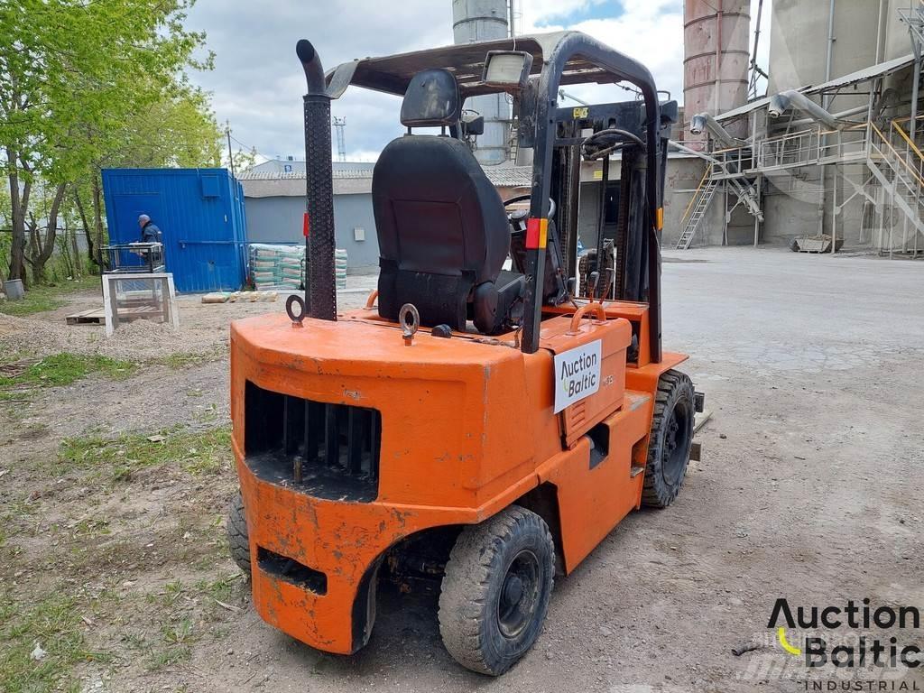 CAT V 50 D Дизельные погрузчики