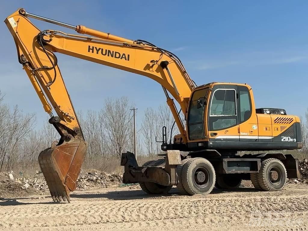 Hyundai R210W-9 Колёсные экскаваторы