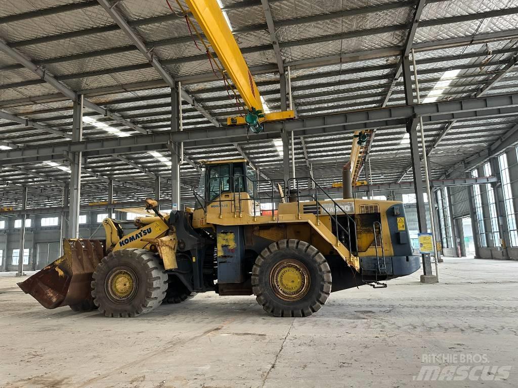 Komatsu WA 600 Фронтальные погрузчики