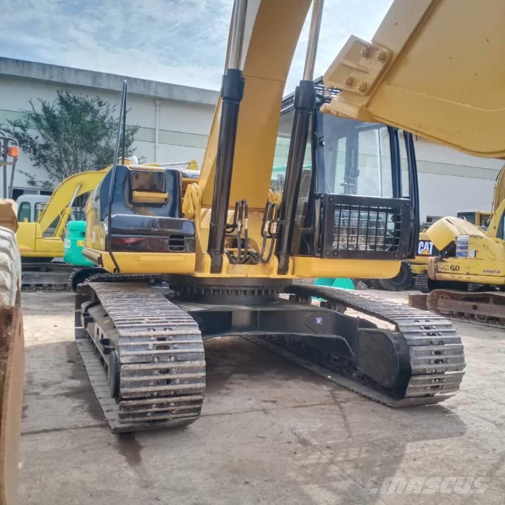 CAT 330 D Гусеничные экскаваторы