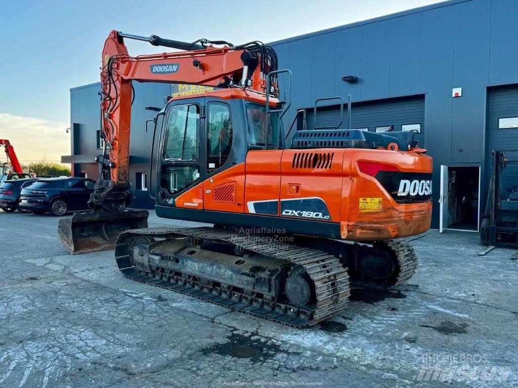Doosan DX 180 LC Гусеничные экскаваторы