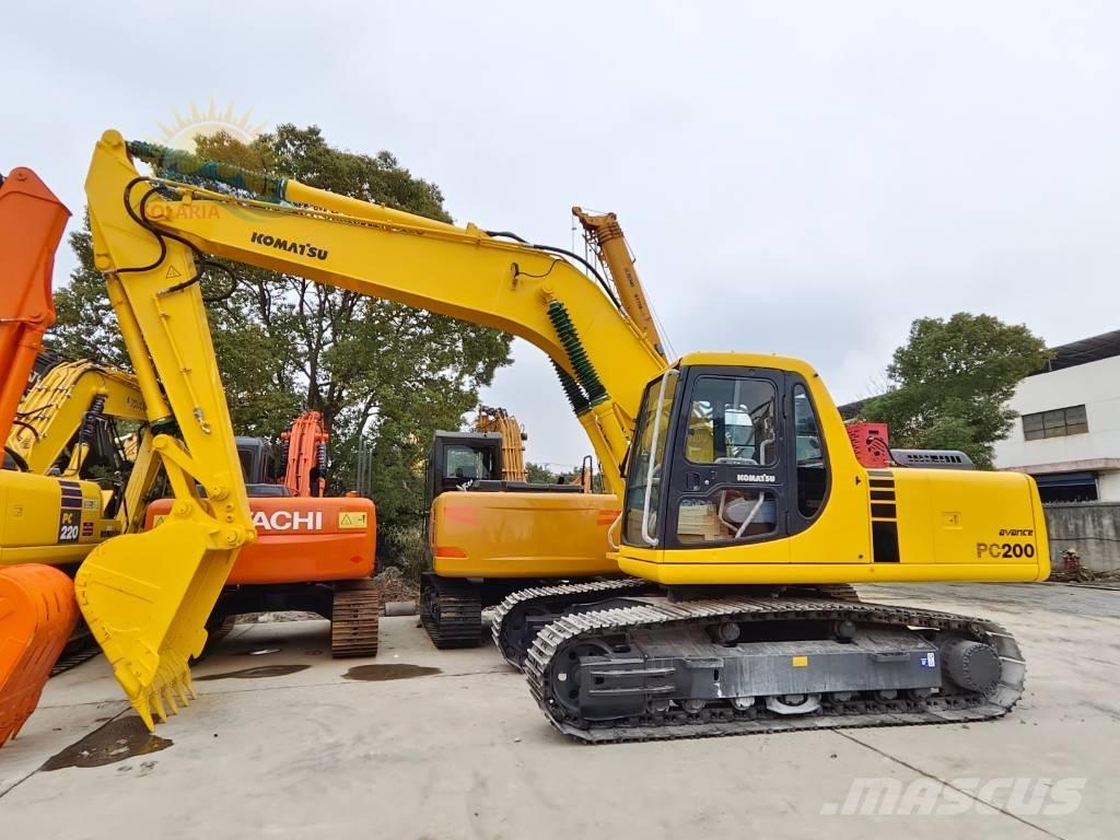 Komatsu PC 200-6 Гусеничные экскаваторы