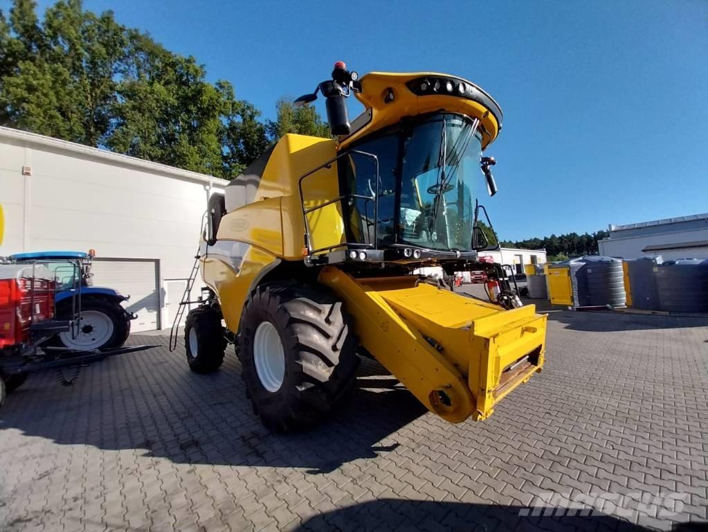 New Holland CX 8.90 Зерноуборочные комбайны