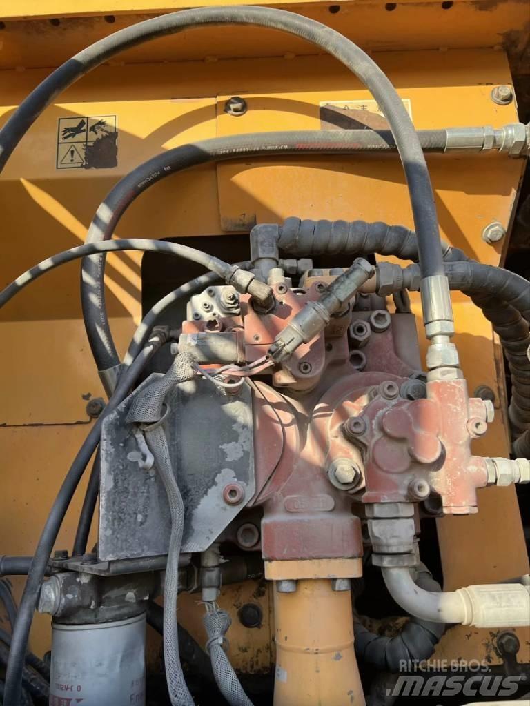 Hyundai R210W-9 Колёсные экскаваторы
