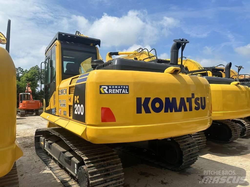 Komatsu PC 200 Гусеничные экскаваторы