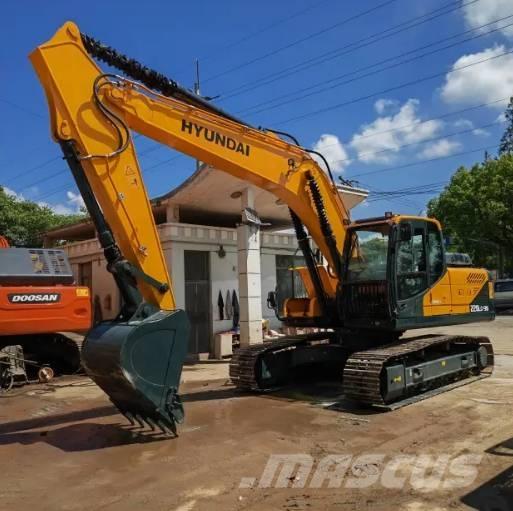 Hyundai R220LC-9S Гусеничные экскаваторы