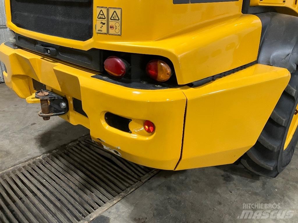 JCB TM 320 Фронтальные погрузчики