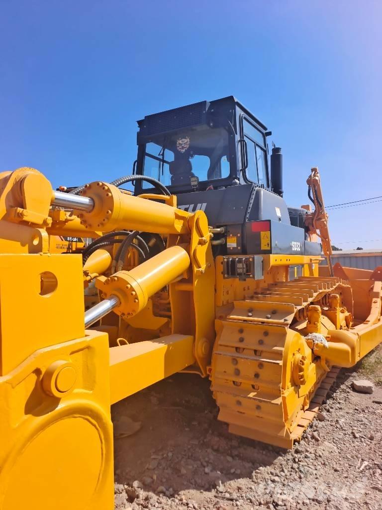 Shantui SD32 Гусеничные бульдозеры