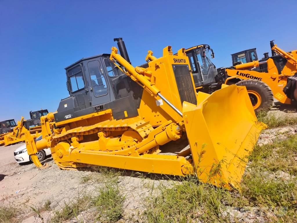 Shantui SD32 Гусеничные бульдозеры
