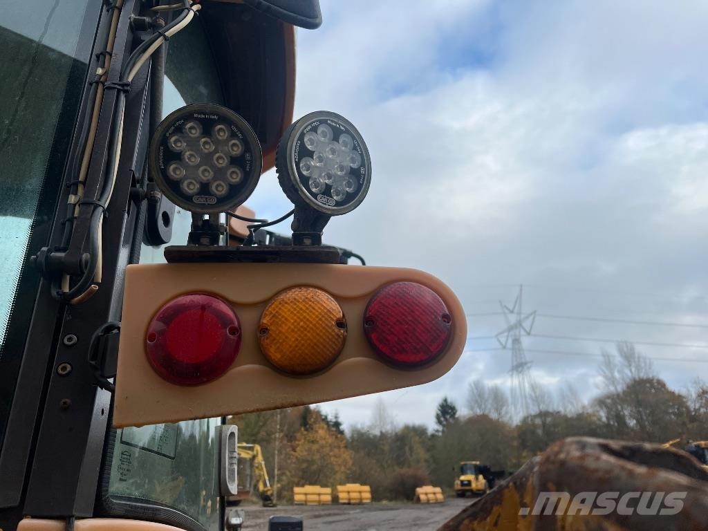 Hydrema 926D Экскаваторы-погрузчики