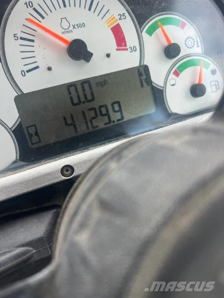 CAT 930 H Фронтальные погрузчики