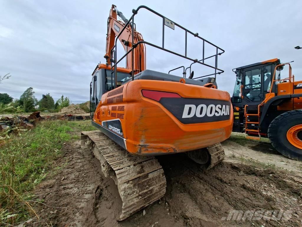 Doosan DX 225 LC-5 Гусеничные экскаваторы