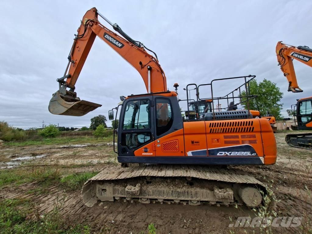 Doosan DX 225 LC-5 Гусеничные экскаваторы