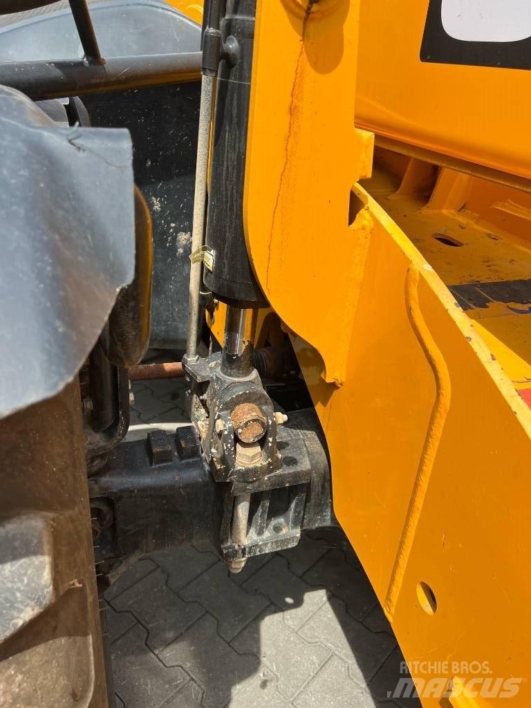 JCB 540-140 Телескопические погрузчики