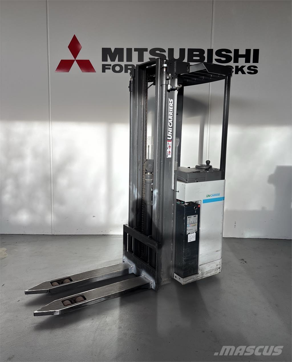 Atlet A160 Самоходные электроштабелёры