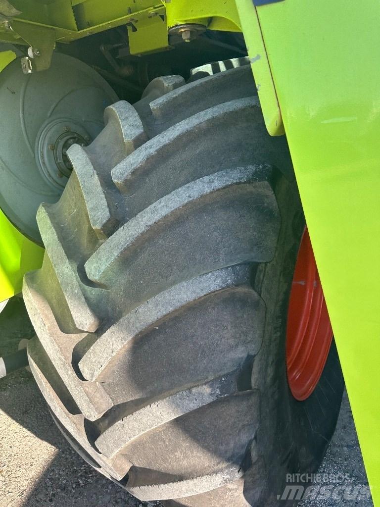 CLAAS Lexion 560 Зерноуборочные комбайны