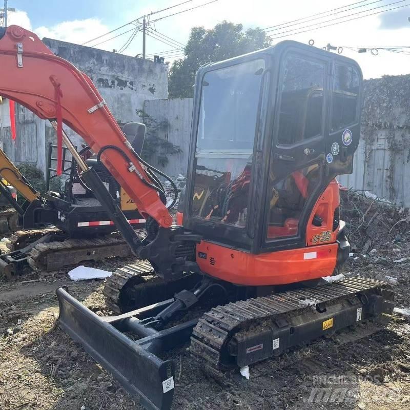 Kubota U35 Мини-экскаваторы