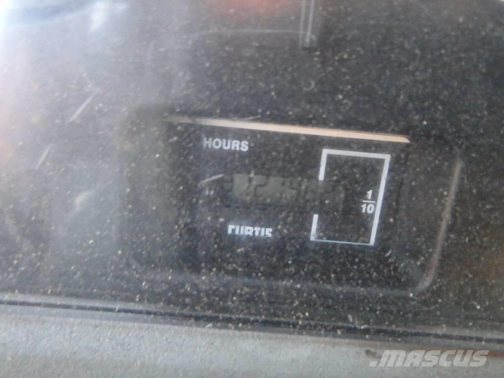 Daewoo Mega 250 4x4 Фронтальные погрузчики