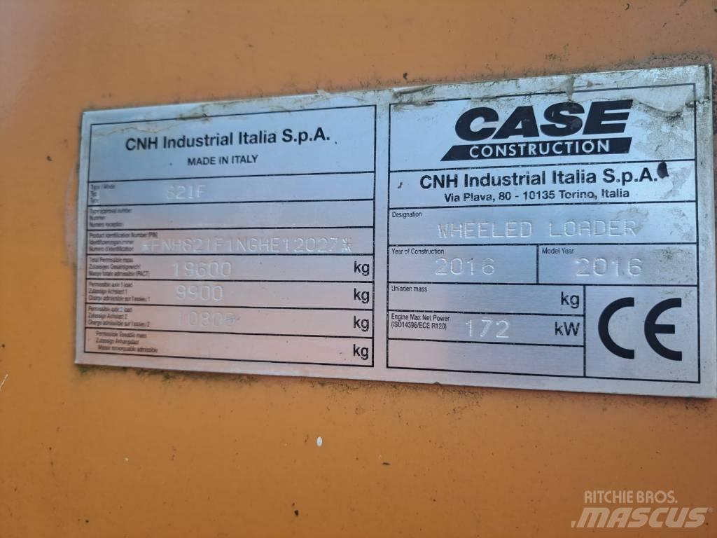 CASE 821 FXR Фронтальные погрузчики