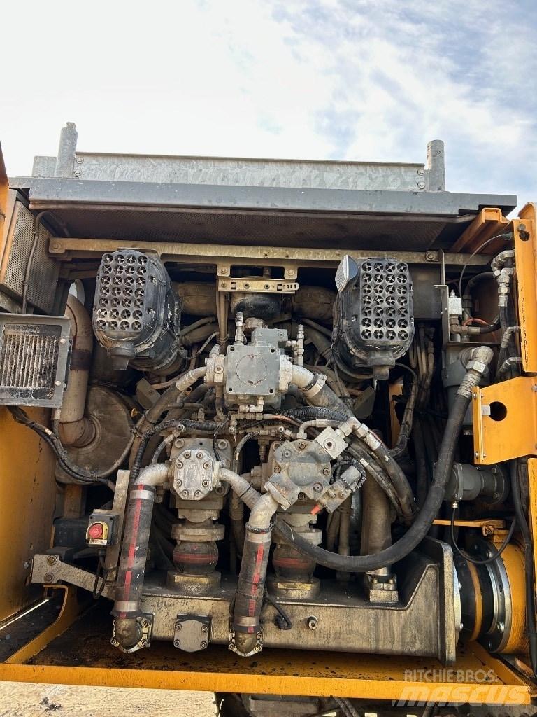 Liebherr LRB 125 Вибропогружатели