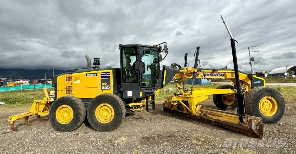 Komatsu GD555-5 Грейдеры