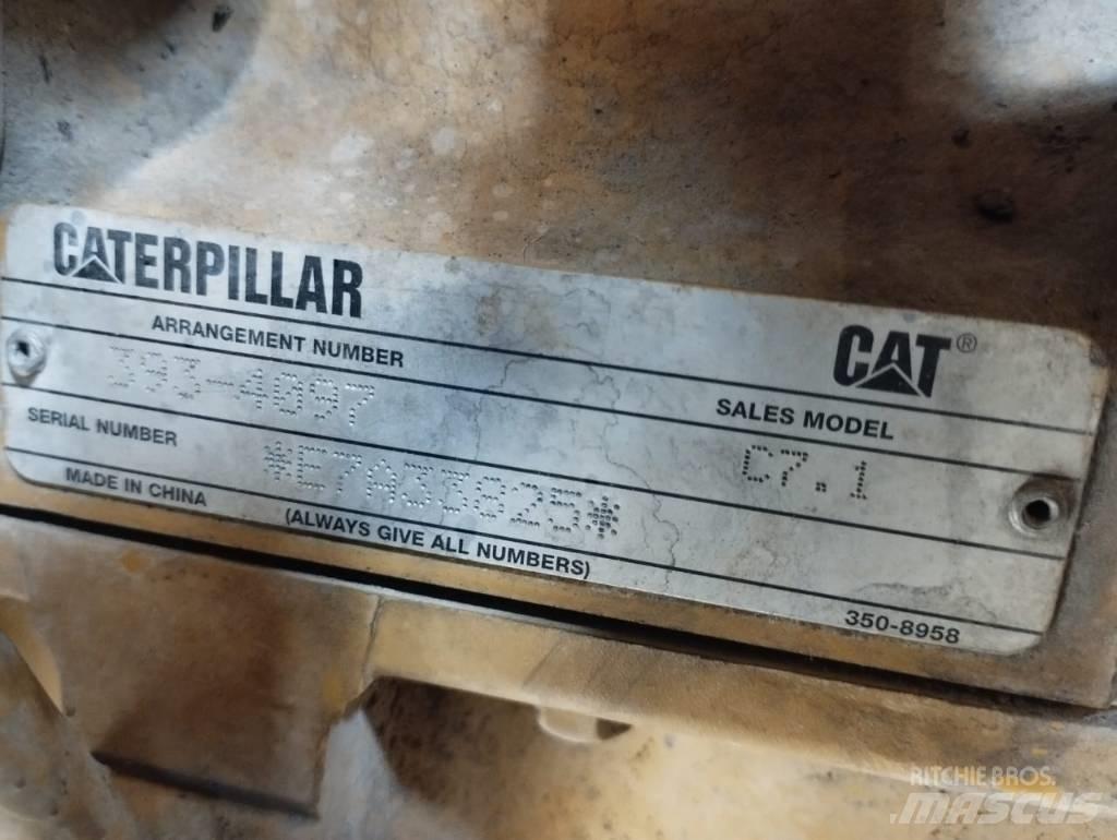 CAT 950 GC Фронтальные погрузчики