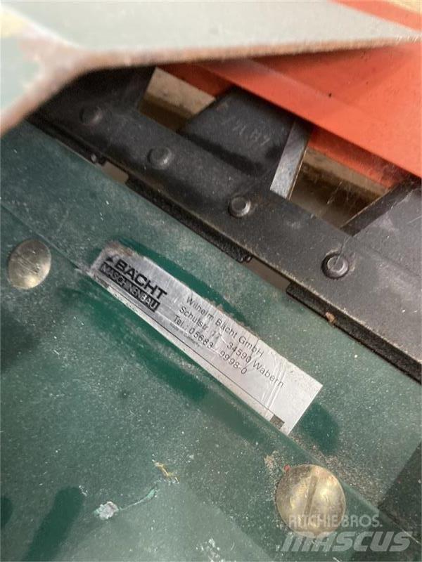CLAAS BACHT SIDEKNIV Компоненты для зерноуборочных комбайнов