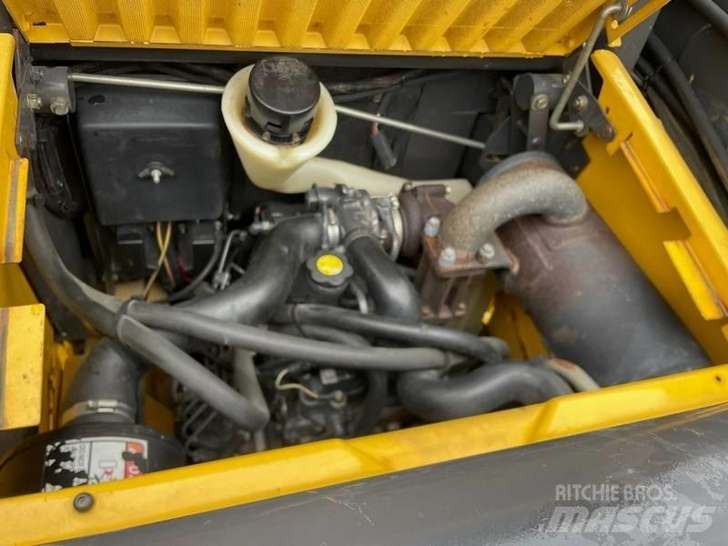 New Holland L 170 Мини-погрузчики